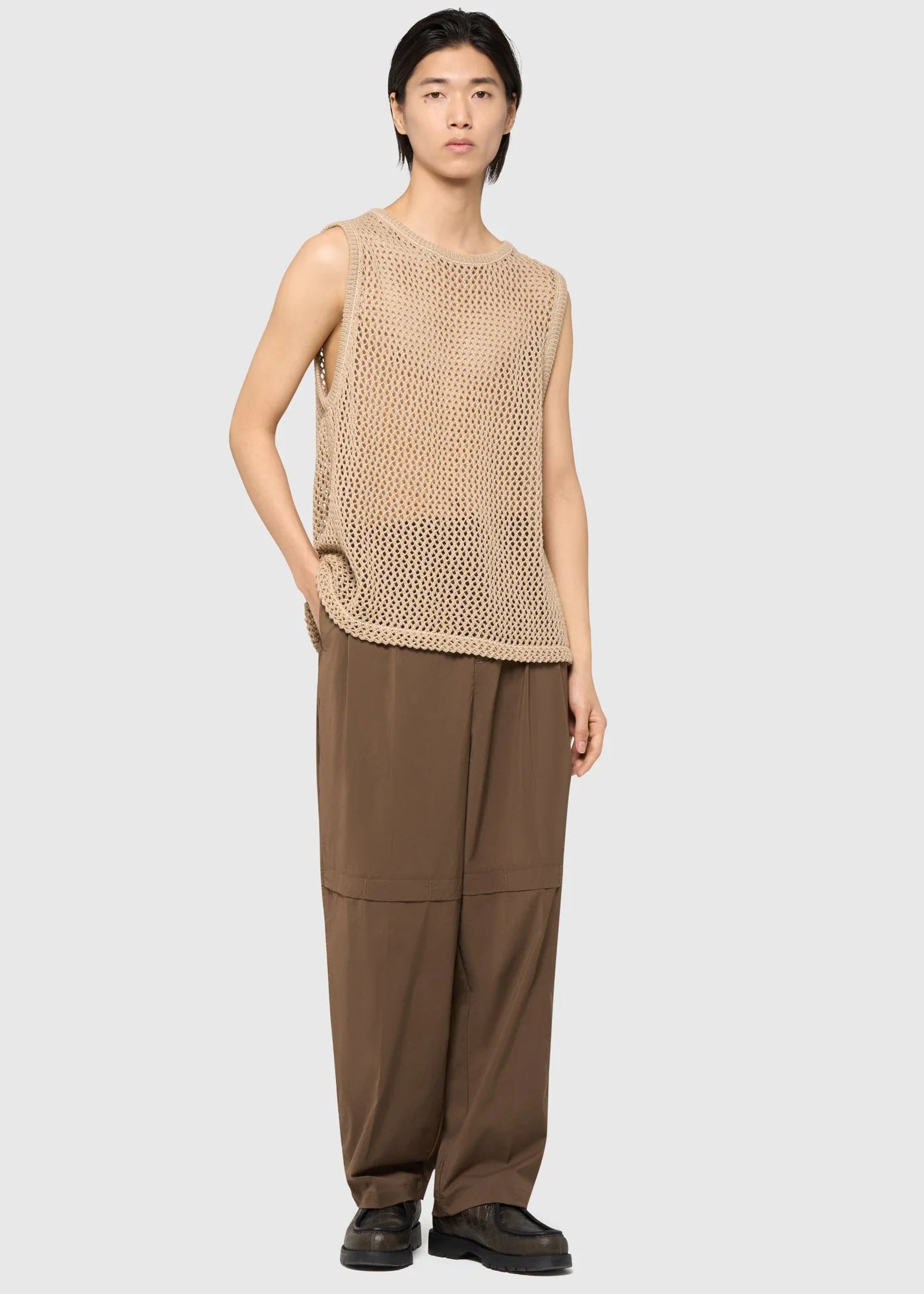 Sand pleated trousers