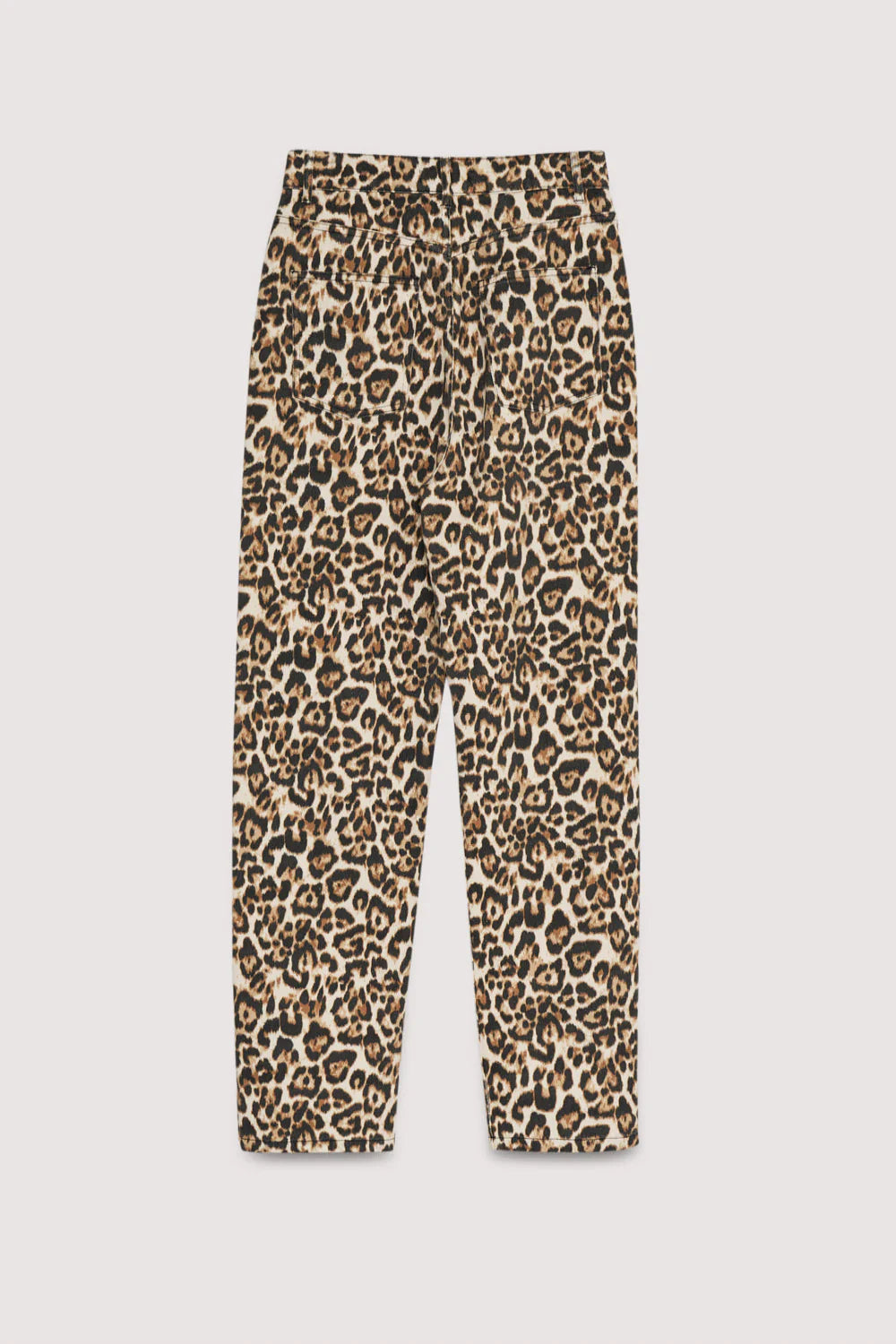 Nelia Pant