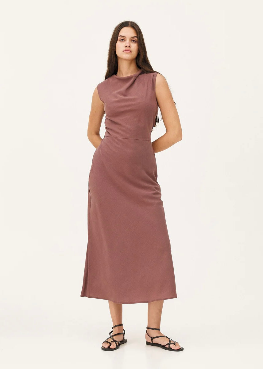 Robe Kalmar- Brown
