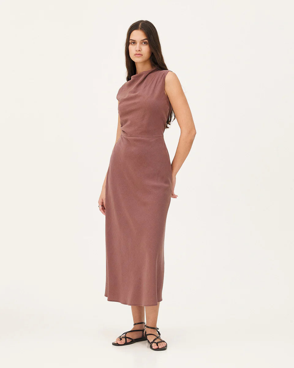 Robe Kalmar- Brown