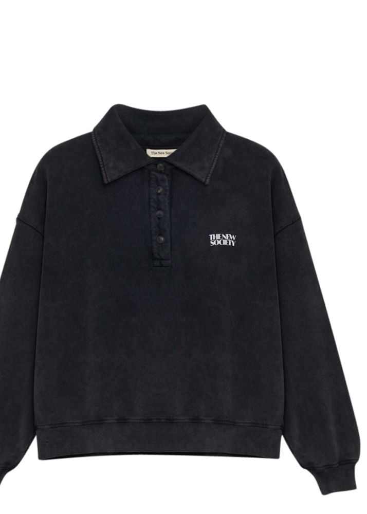 Valeria Polo whashed Grey